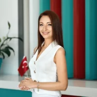 Юлия Высоцкая